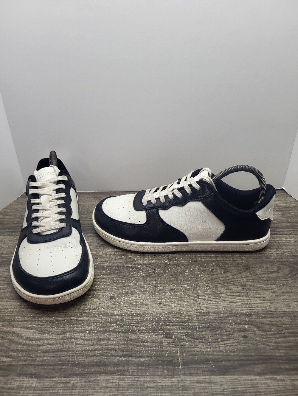 Feel Grounds Shoes Courtside Classic Black White Women's 10 Mens 8 Unisex